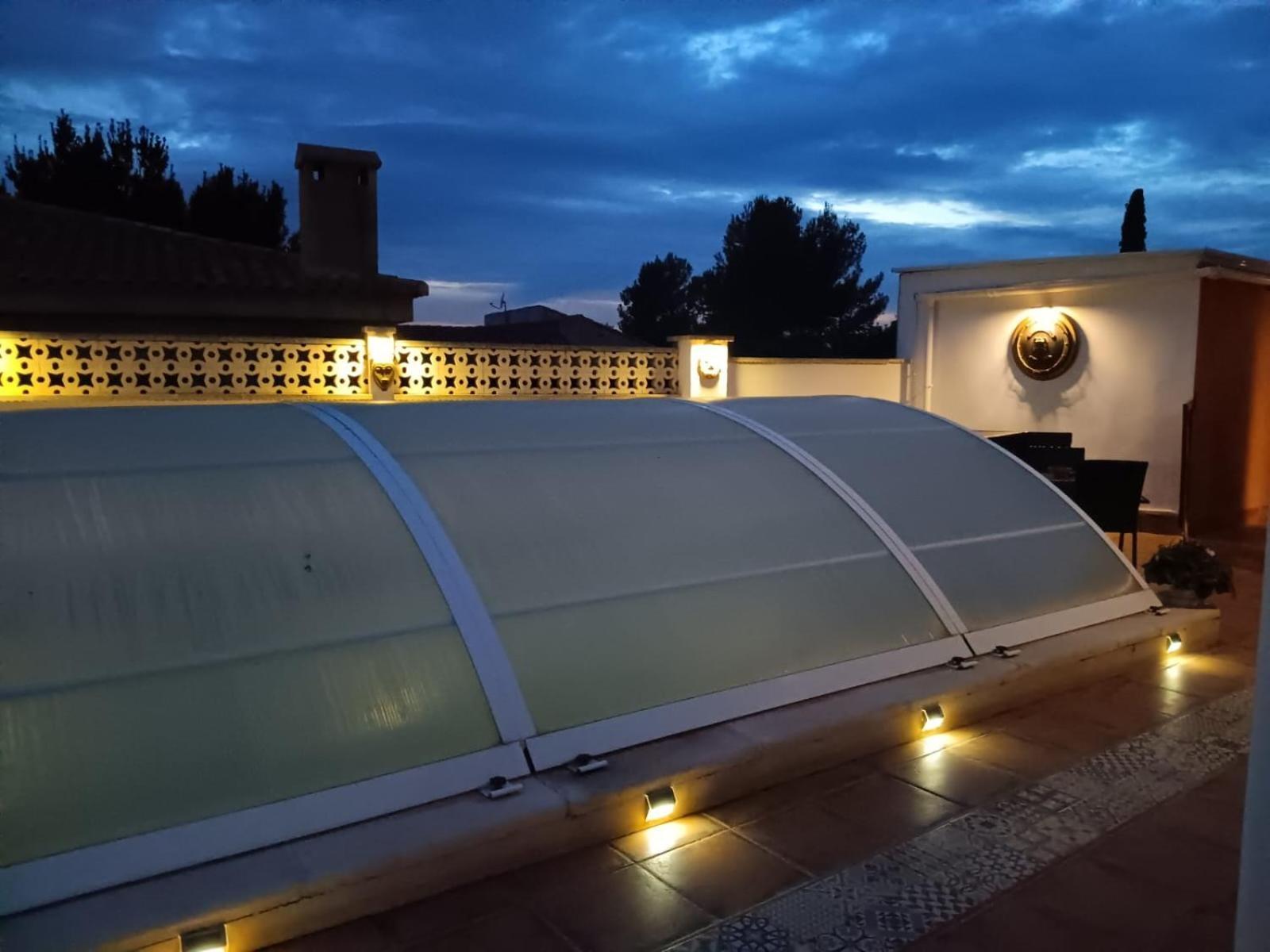 Апартаменти La Casa De Huespedes Ла-Побла-де-Вальбона Екстер'єр фото